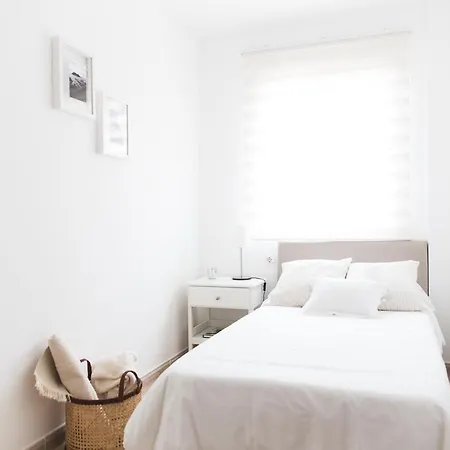 Apartment Lovely&sunny Near Poris