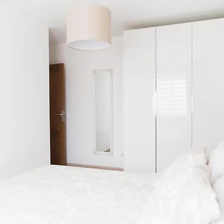 Lovely&sunny Near Poris